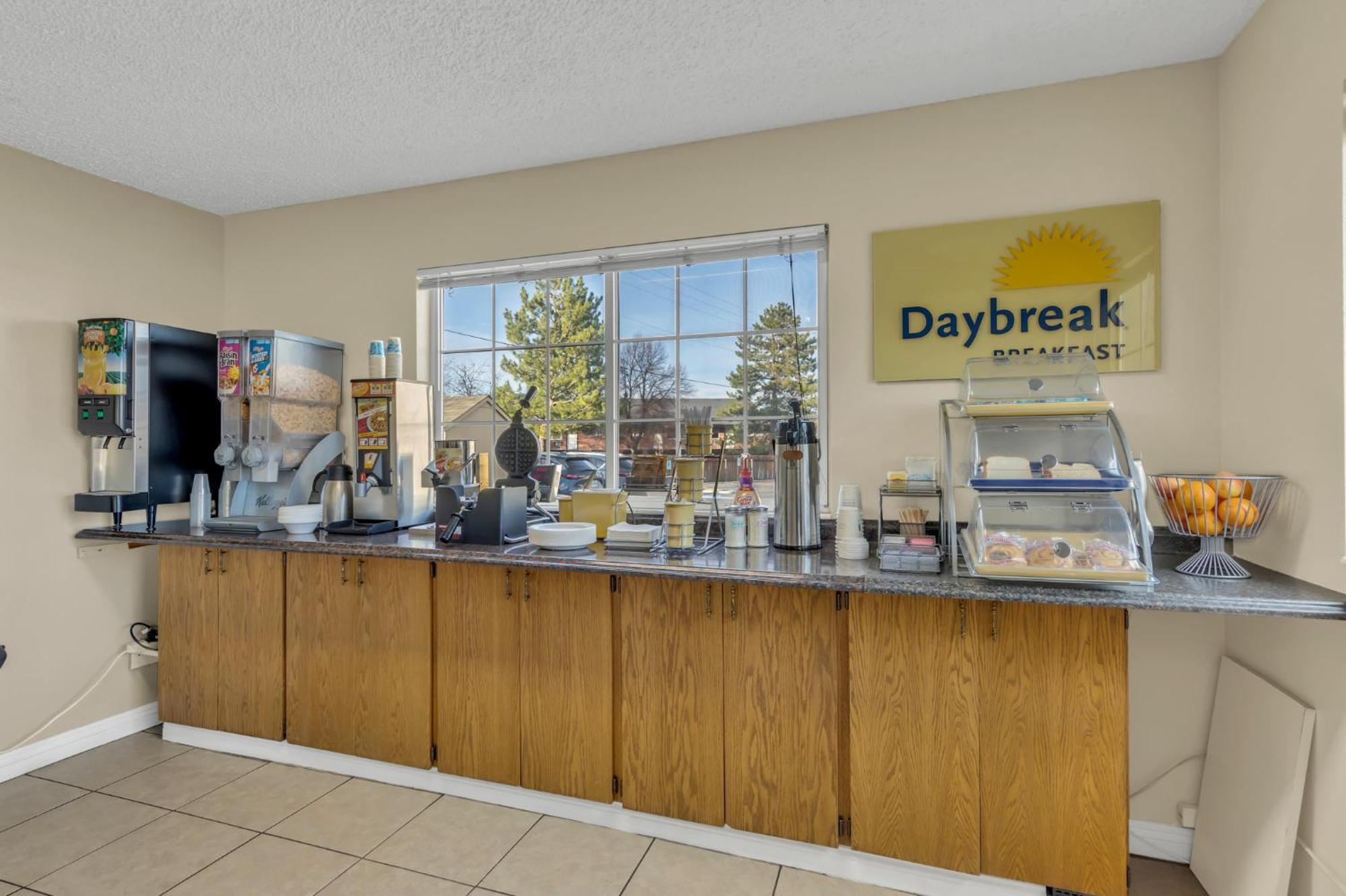 Days Inn By Wyndham Carson Stadt Exterior foto